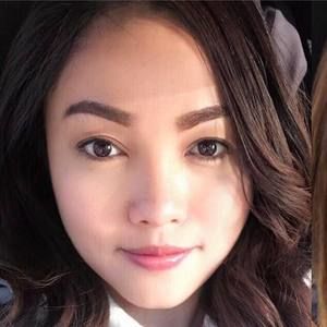 Meet your Posher, Rowena